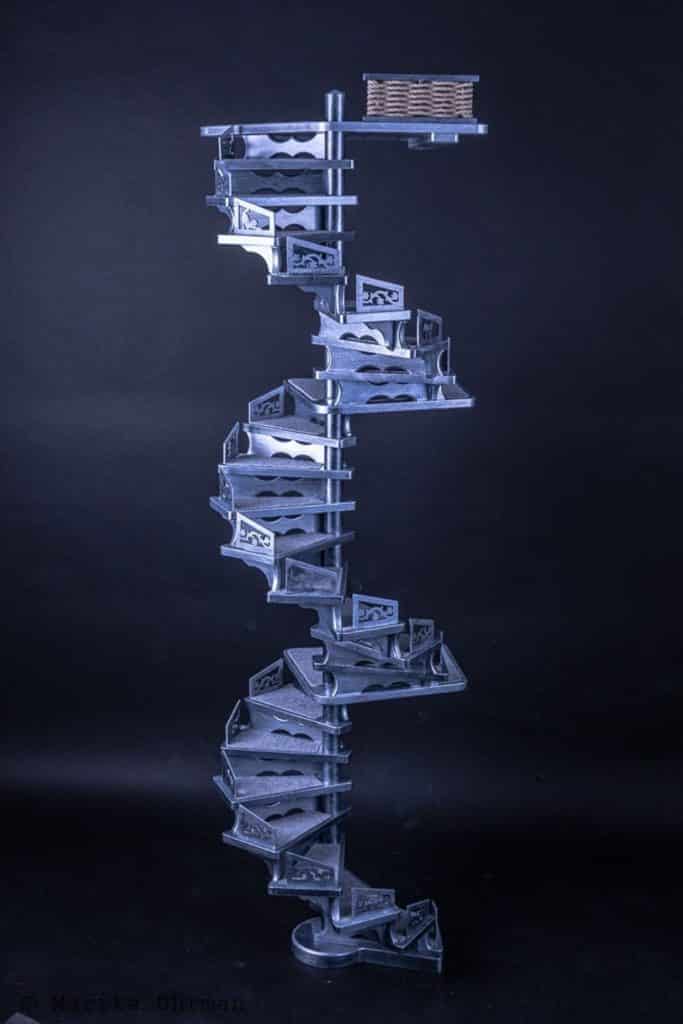 arbre a chat luxe escalier