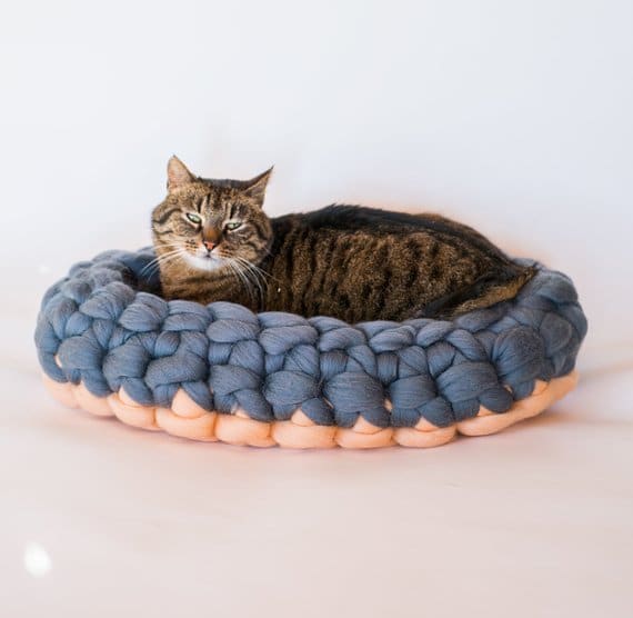 34 Coussins Design Pour Le Chat Qui Vont Vous Faire Litteralement Craquer