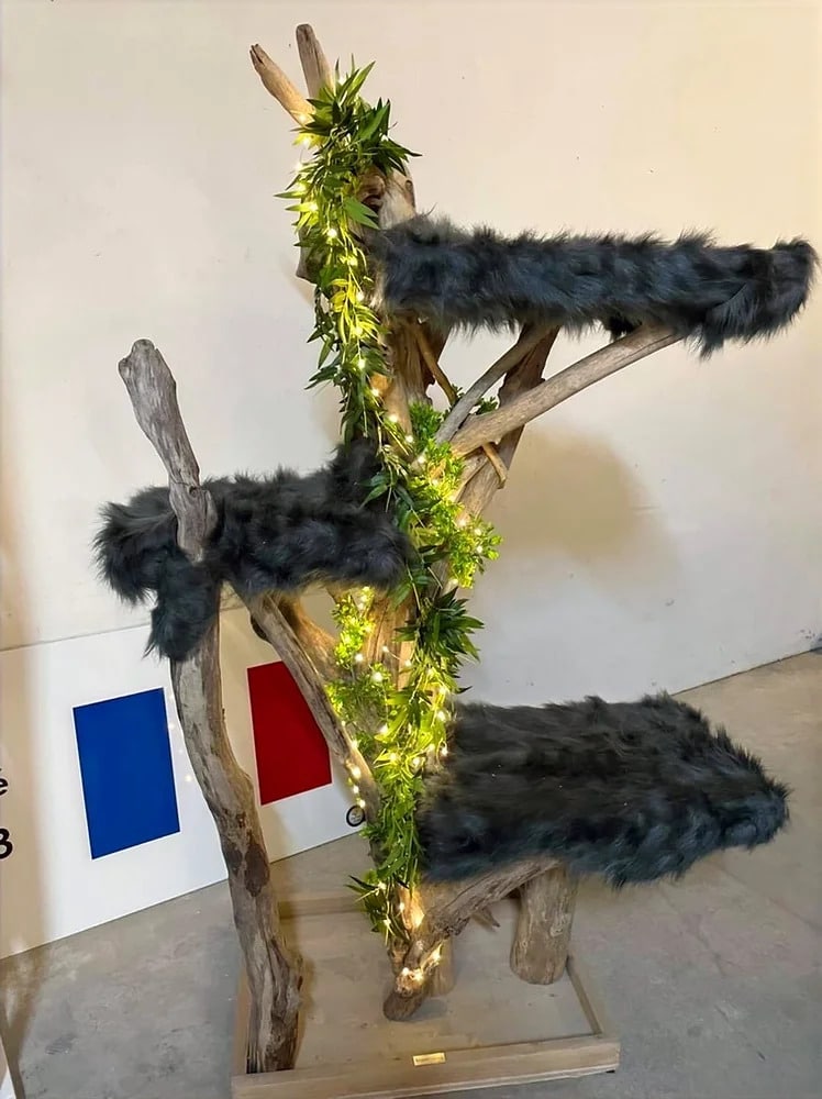 arbre a chat bois flotte fourrure feuillage guirlande lumineuse
