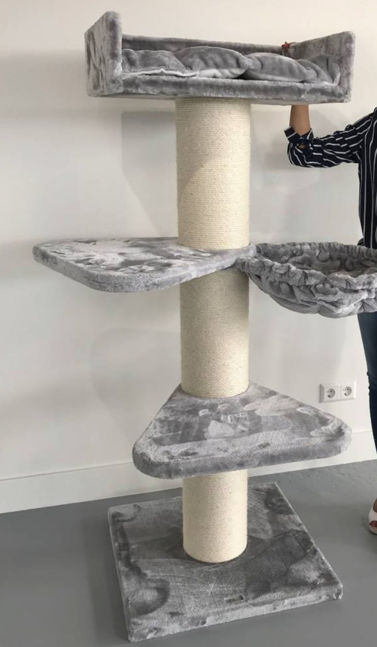 arbre a chat xxl grand siege royalty plus 2 plateformes 1 hamac rhrquality