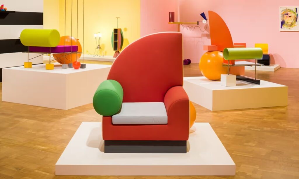 mobilier post moderniste